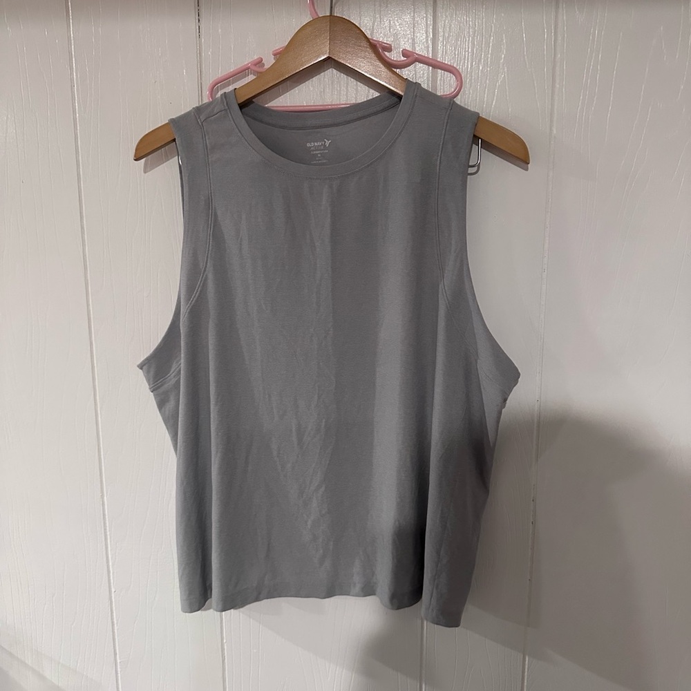 Old Navy Gray Muscle Tee